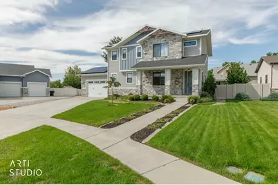 364 W Clark Cir, Farmington, UT 84025 - Photo 2