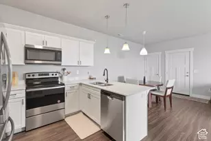 947 W Coral Charm Wy, Saratoga Springs, UT 84045 - Photo 6