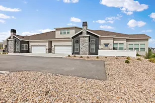 1454 N Utah Cottage Dr, Saratoga Springs, UT 84045 - Photo 2