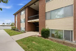 4003 S 300 E, Millcreek, UT 84107 - Photo 2