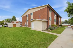 4003 S 300 E, Millcreek, UT 84107 - Photo 14