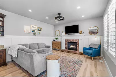 4752 W Kootenai Ct, Riverton, UT 84096 - Photo 10