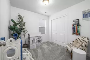 1734 W Parkview Dr S, Syracuse, UT 84075 - Photo 16