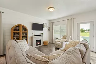 7693 W Mount Elinor Rd, Magna, UT 84044 - Photo 6