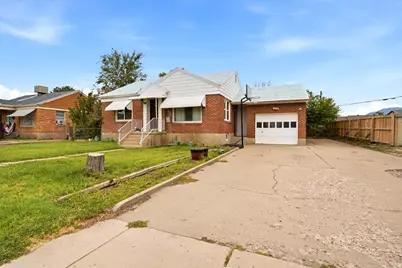 5492 S 2200 W, Roy, UT 84067 - Photo 2