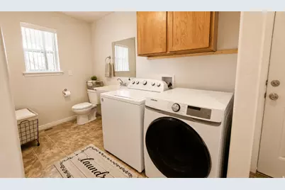 208 E 4250 S, Vernal, UT 84078 - Photo 10