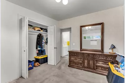 2234 E 6675 S, Cottonwood Heights, UT 84121 - Photo 16
