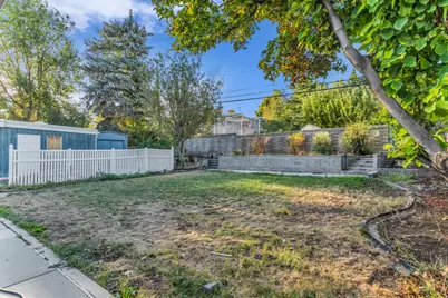 2234 E 6675 S, Cottonwood Heights, UT 84121 - Photo 30
