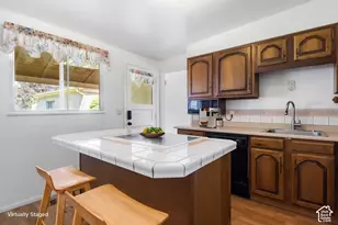 2173 E 6675 S, Cottonwood Heights, UT 84121 - Photo 14