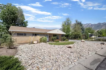 2173 E 6675 S, Cottonwood Heights, UT 84121 - Photo 4
