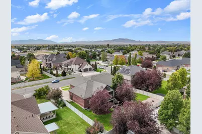 648 W 2400 S, Syracuse, UT 84075 - Photo 62