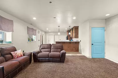 648 W 2400 S, Syracuse, UT 84075 - Photo 38