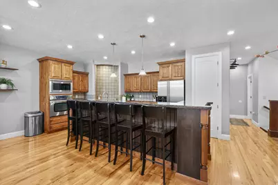 648 W 2400 S, Syracuse, UT 84075 - Photo 22