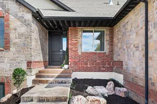 648 W 2400 S, Syracuse, UT 84075 - Photo 4