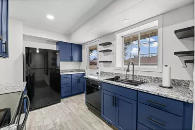 683 E Countryside Ct #UNIT 6, Midvale, UT 84047 - Photo 4