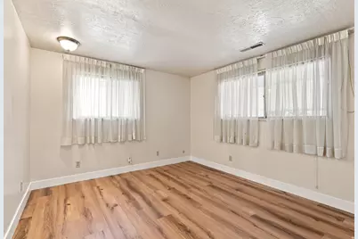 10492 N 4800 W, Highland, UT 84003 - Photo 28