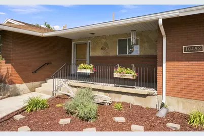 10492 N 4800 W, Highland, UT 84003 - Photo 8