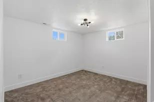 75 E 400 S, Spanish Fork, UT 84660 - Photo 24