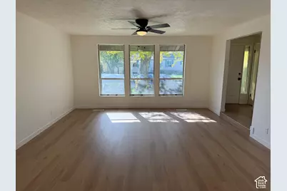 637 S 150 E, Kaysville, UT 84037 - Photo 2