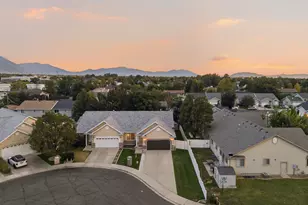 527 W 1450 N, Orem, UT 84057 - Photo 2