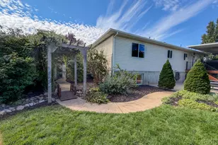 1124 W 2700 S, Syracuse, UT 84075 - Photo 38
