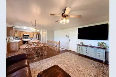 1124 W 2700 S, Syracuse, UT 84075 - Photo 16
