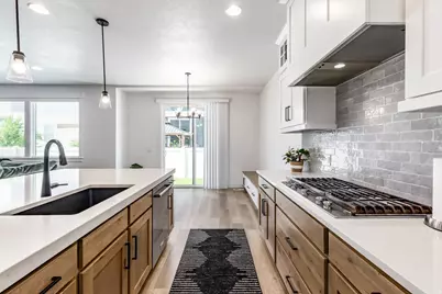 10926 S Glamis Dune Dr, South Jordan, UT 84009 - Photo 10