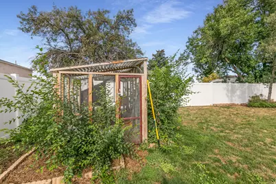 1043 N 2025 W, Layton, UT 84041 - Photo 34