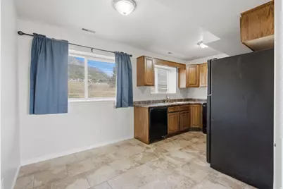 348 N Orchard Ln, Santaquin, UT 84655 - Photo 6