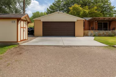 16535 S Redwood Rd W, Bluffdale, UT 84065 - Photo 40