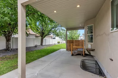5386 W Little Water Peak Dr, Riverton, UT 84096 - Photo 12