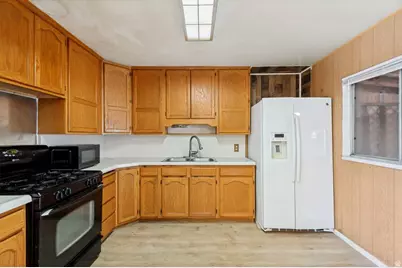 4751 S 4140 W, Kearns, UT 84118 - Photo 4