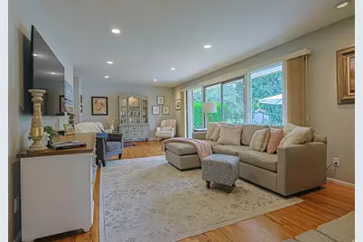 2924 E Robidoux Rd, Sandy, UT 84093 - Photo 28