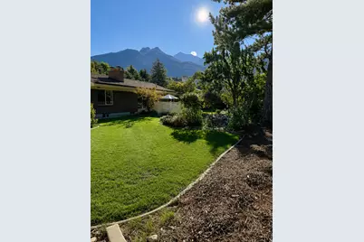 2924 E Robidoux Rd, Sandy, UT 84093 - Photo 18