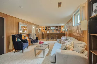 2924 E Robidoux Rd, Sandy, UT 84093 - Photo 50