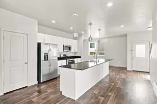 11017 S Harvest Pointe Dr, South Jordan, UT 84009 - Photo 4