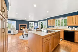 1592 E Federal Heights Dr, Salt Lake City, UT 84103 - Photo 14