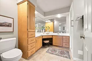 1592 E Federal Heights Dr, Salt Lake City, UT 84103 - Photo 22