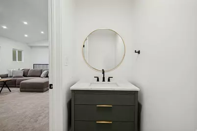 412 W Alta View Dr S, Midvale, UT 84047 - Photo 22