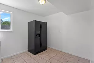 385 W 700 N, Orem, UT 84057 - Photo 8