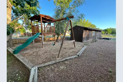 461 E 500 S, Roosevelt, UT 84066 - Photo 22