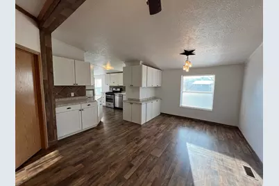 461 E 500 S, Roosevelt, UT 84066 - Photo 6