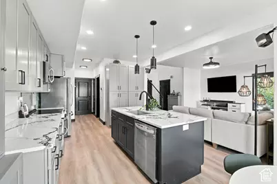 7515 S Lucca Ct, Midvale, UT 84047 - Photo 8