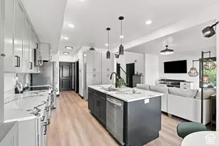 7515 S Lucca Ct, Midvale, UT 84047 - Photo 8