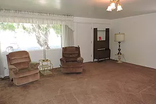 233 S 200 W, Delta, UT 84624 - Photo 4