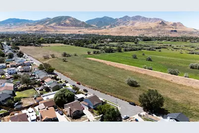 8083 W Melville Dr, Magna, UT 84044 - Photo 26