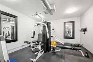 650 N 300 W, Salt Lake City, UT 84103 - Photo 22
