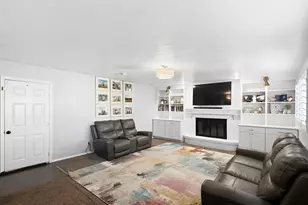 2395 N 1450 E, Layton, UT 84040 - Photo 12