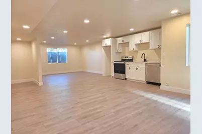 3641 S Country West Dr, Magna, UT 84044 - Photo 10