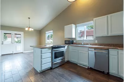 13382 S 2480 W, Riverton, UT 84065 - Photo 10